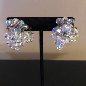 🌸VTG Laguna Aurora Borealis Cluster Clip On Earrings